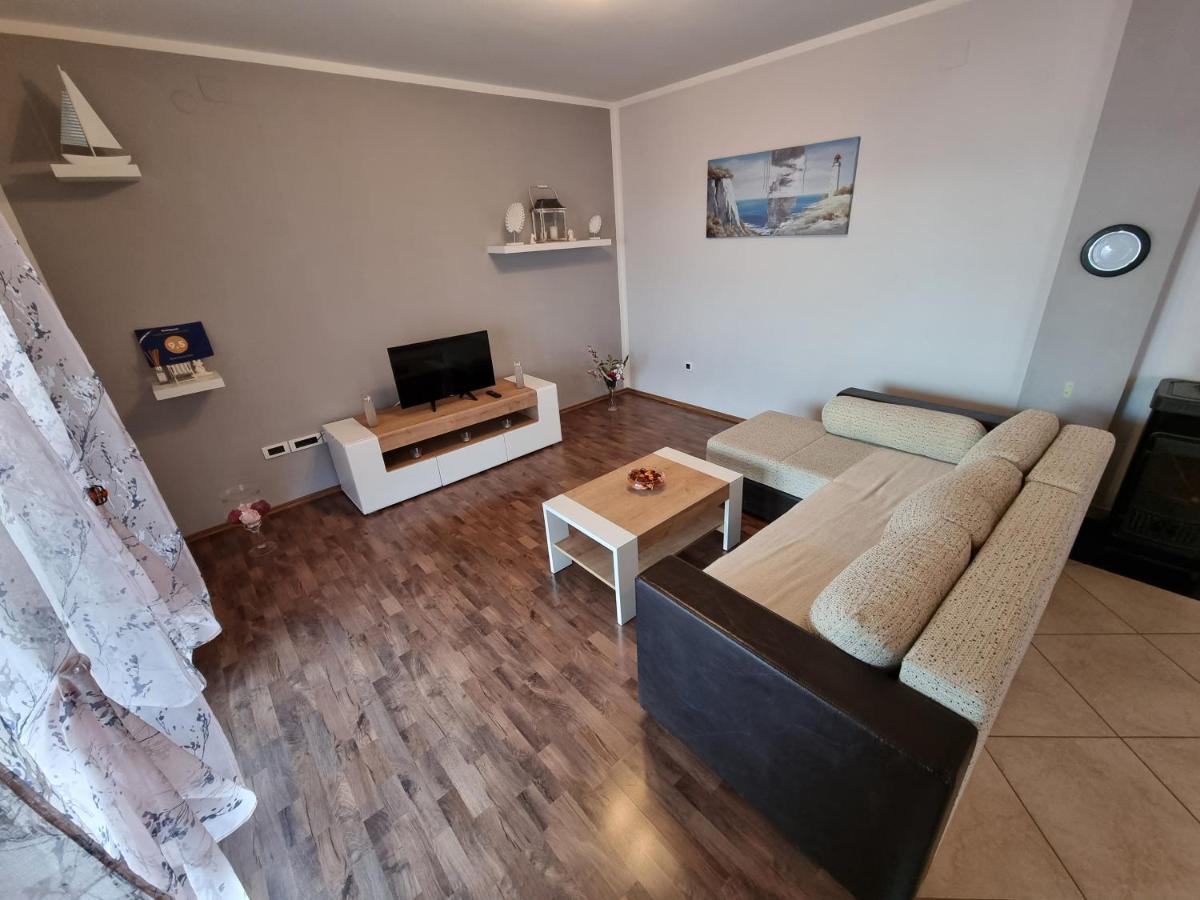 Apartments Vukic Цриквеница Экстерьер фото