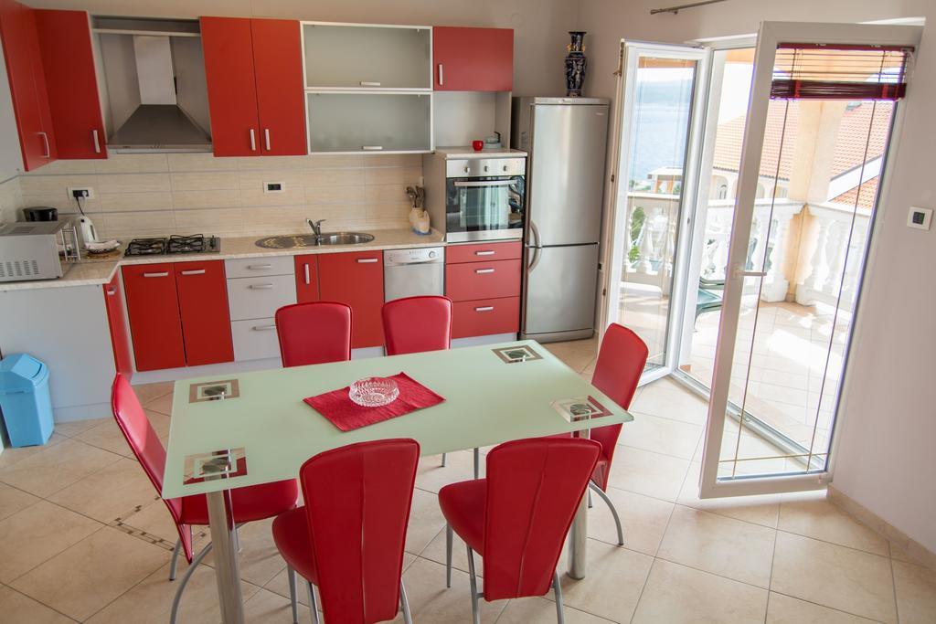 Apartments Vukic Цриквеница Экстерьер фото